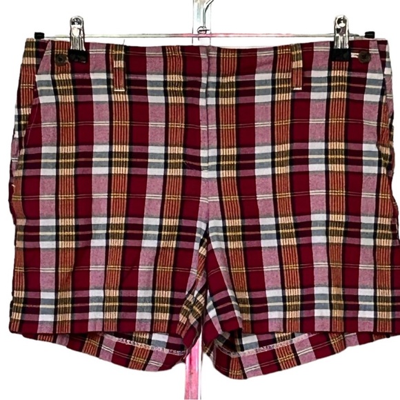 J. Crew City Fit Plaid Zip Up Shorts
Size 8. - Picture 1 of 4
